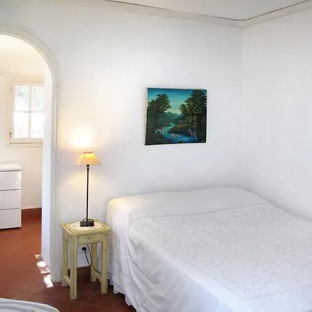 Dom wakacyjny Sleeps 8 Air Con Wifi Antheor-Cap-Roux